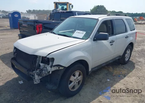 2012 Ford Escape Xlt z USA, uszkodzony, nr VIN 1FMCU9D73CKC27135